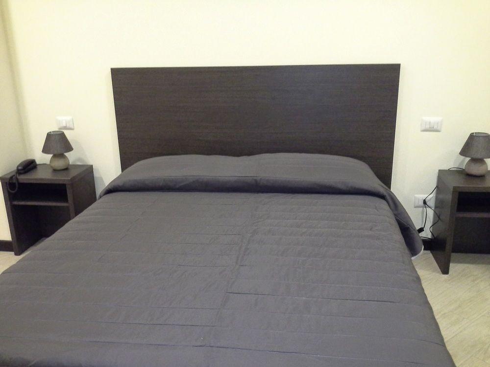 Monti First Hotel Рим Екстериор снимка