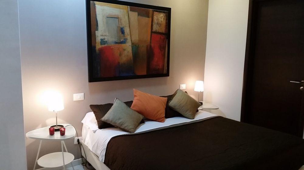 Monti First Hotel Рим Екстериор снимка