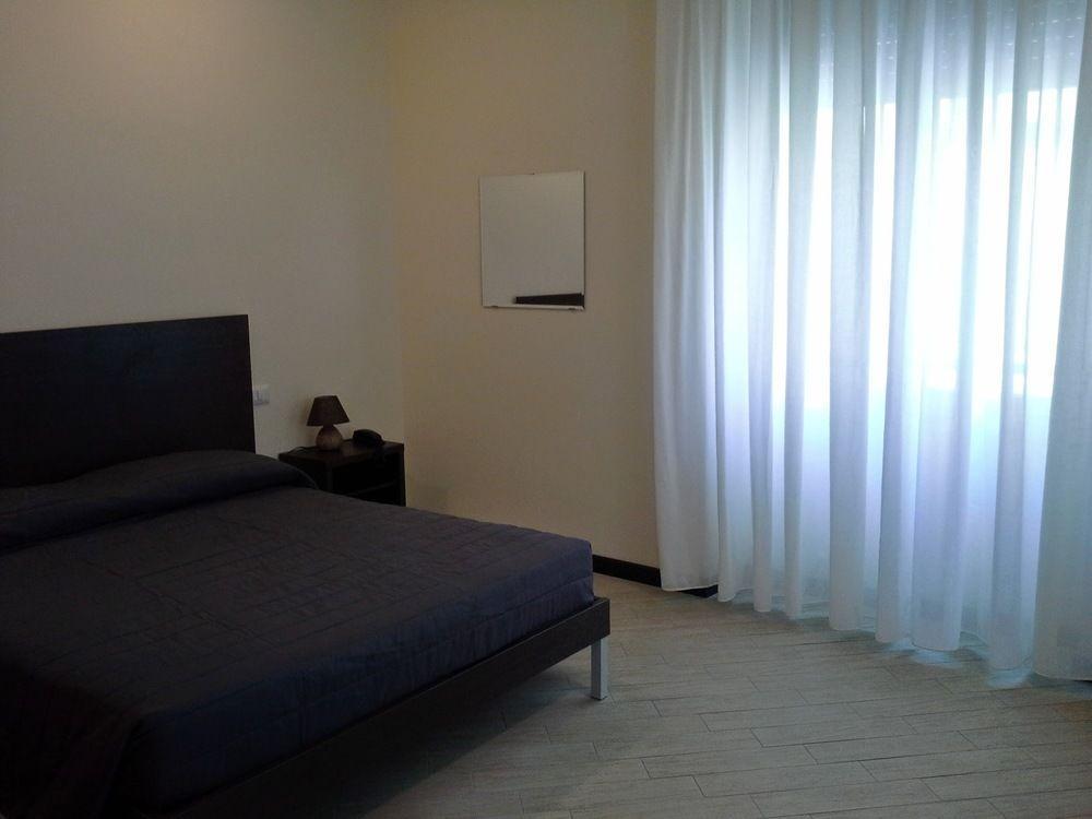 Monti First Hotel Рим Екстериор снимка