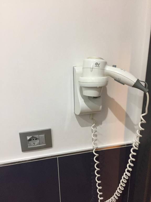 Monti First Hotel Рим Екстериор снимка