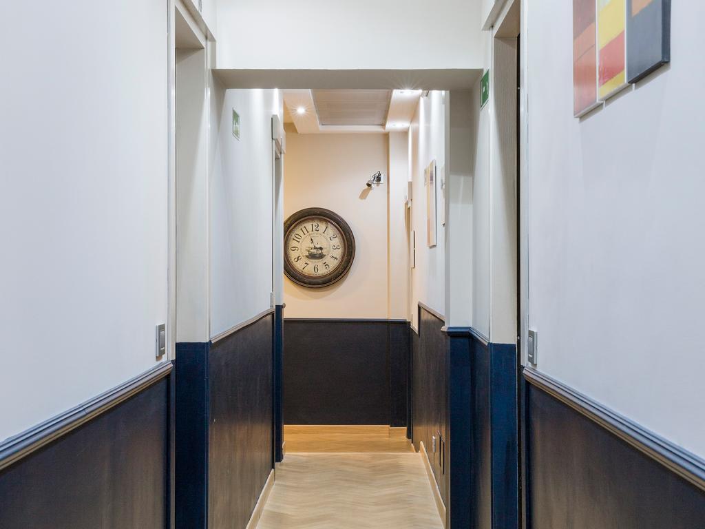 Monti First Hotel Рим Екстериор снимка