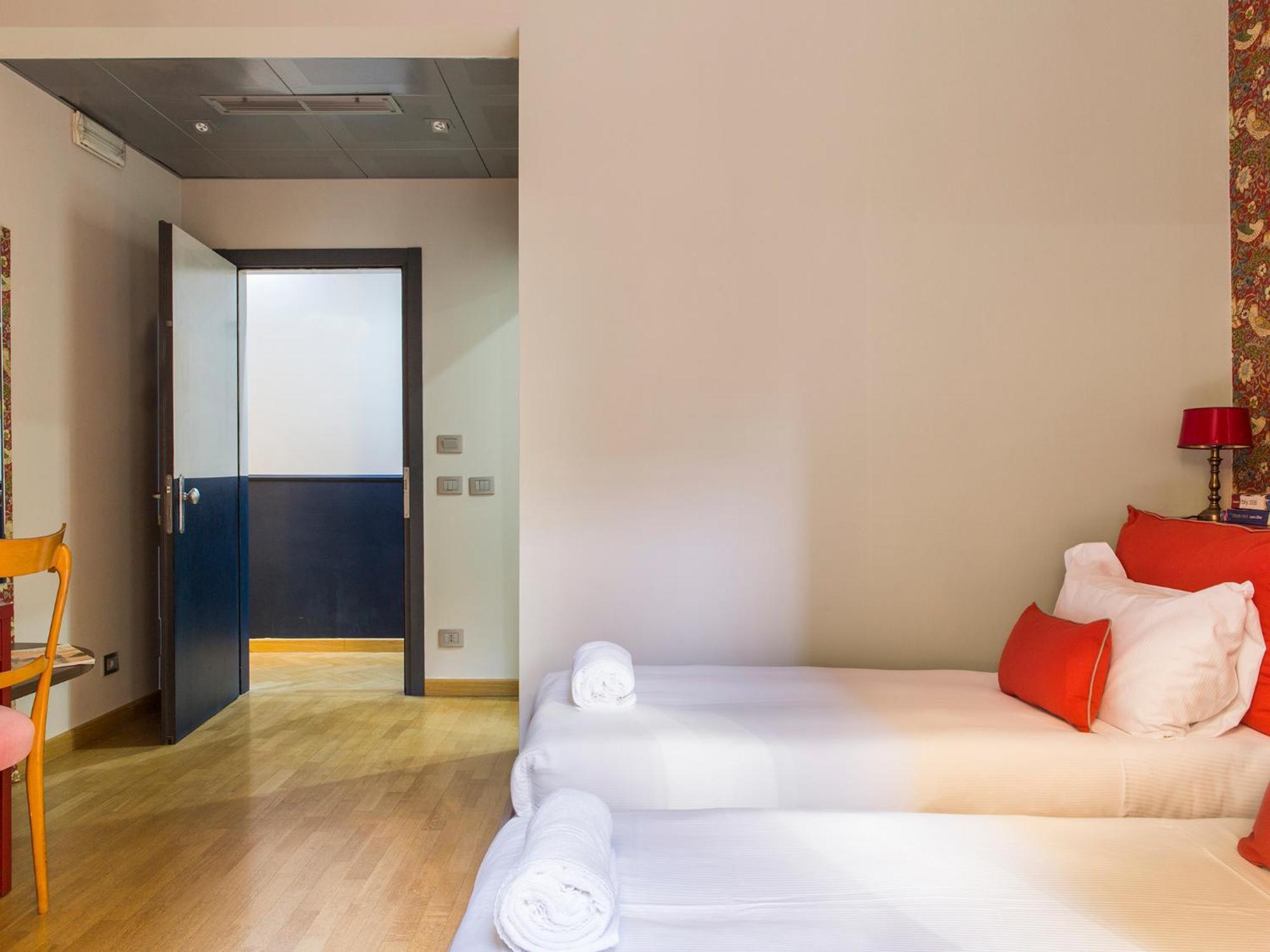 Monti First Hotel Рим Екстериор снимка
