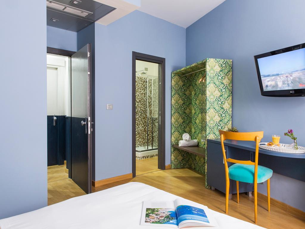 Monti First Hotel Рим Екстериор снимка