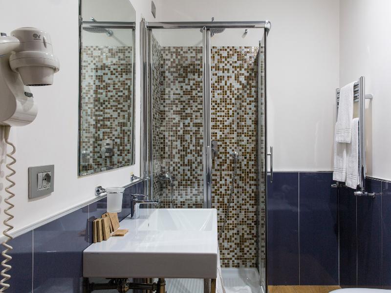 Monti First Hotel Рим Екстериор снимка