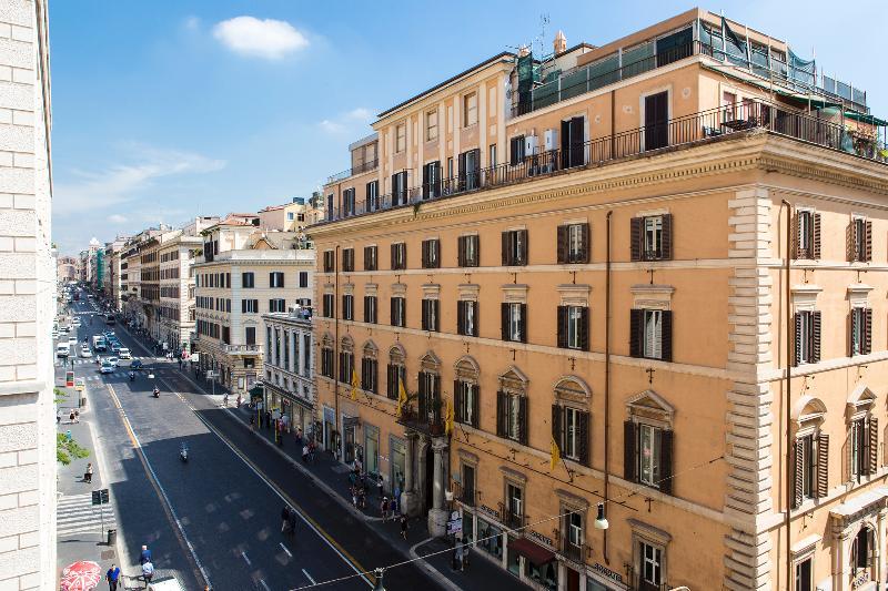 Monti First Hotel Рим Екстериор снимка