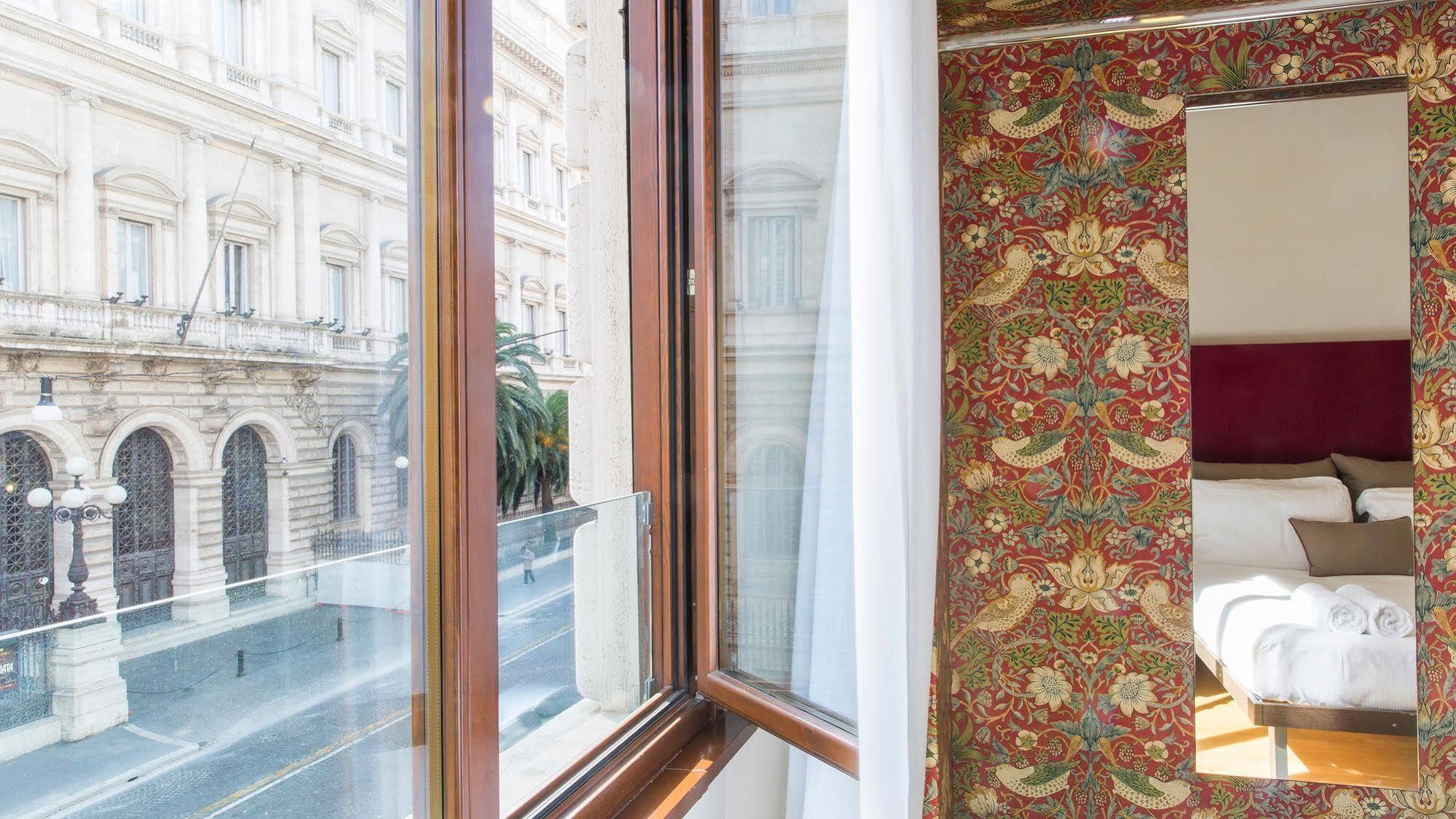 Monti First Hotel Рим Екстериор снимка