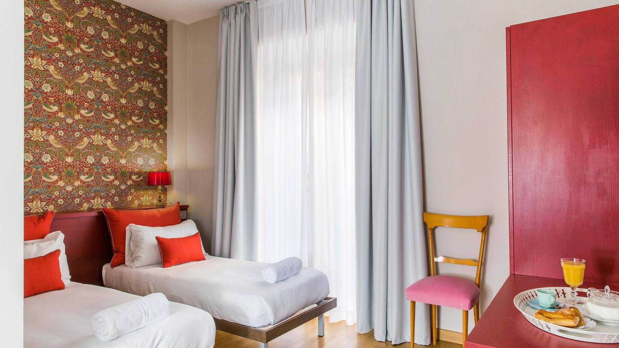 Monti First Hotel Рим Екстериор снимка