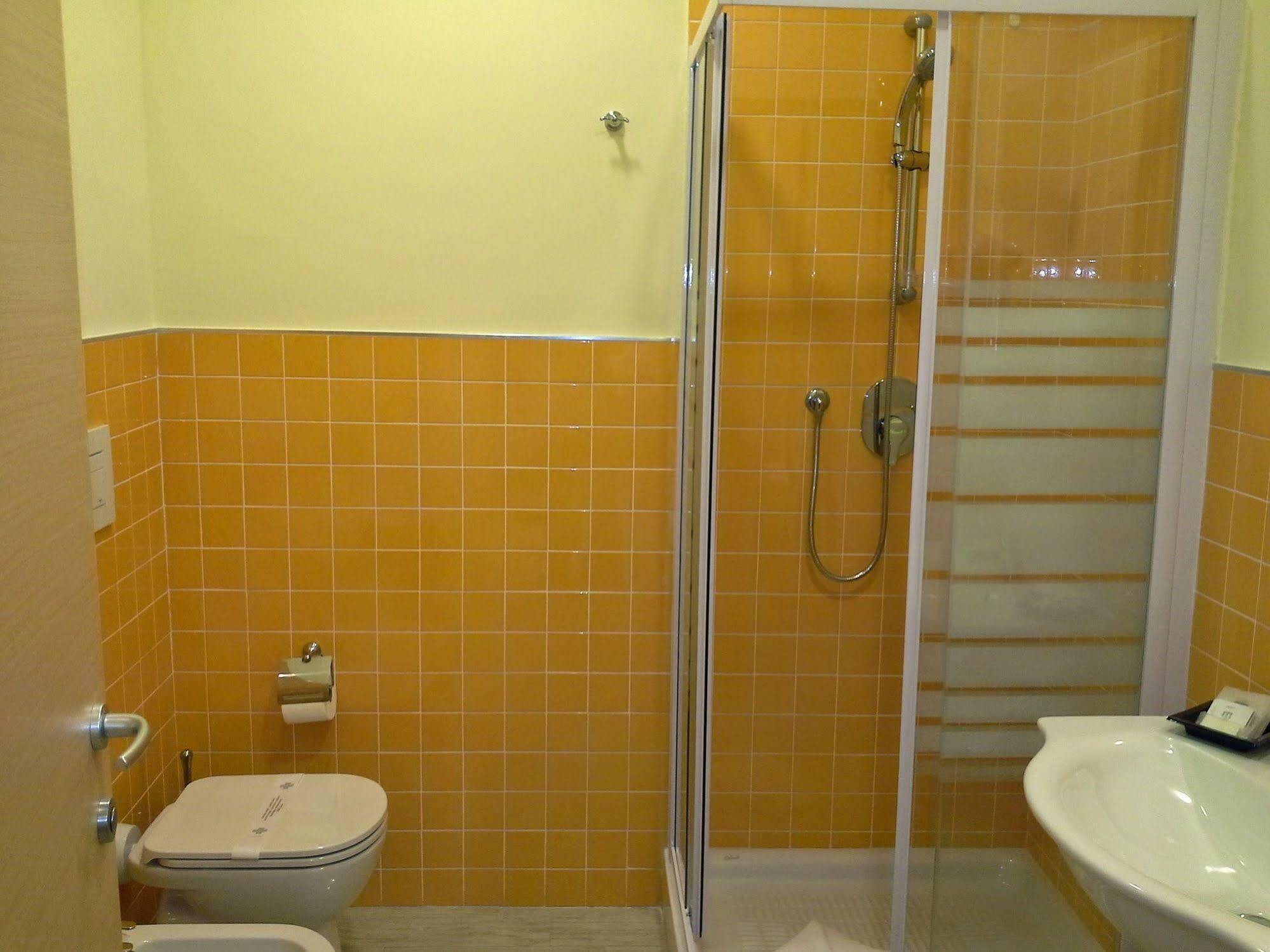 Monti First Hotel Рим Екстериор снимка